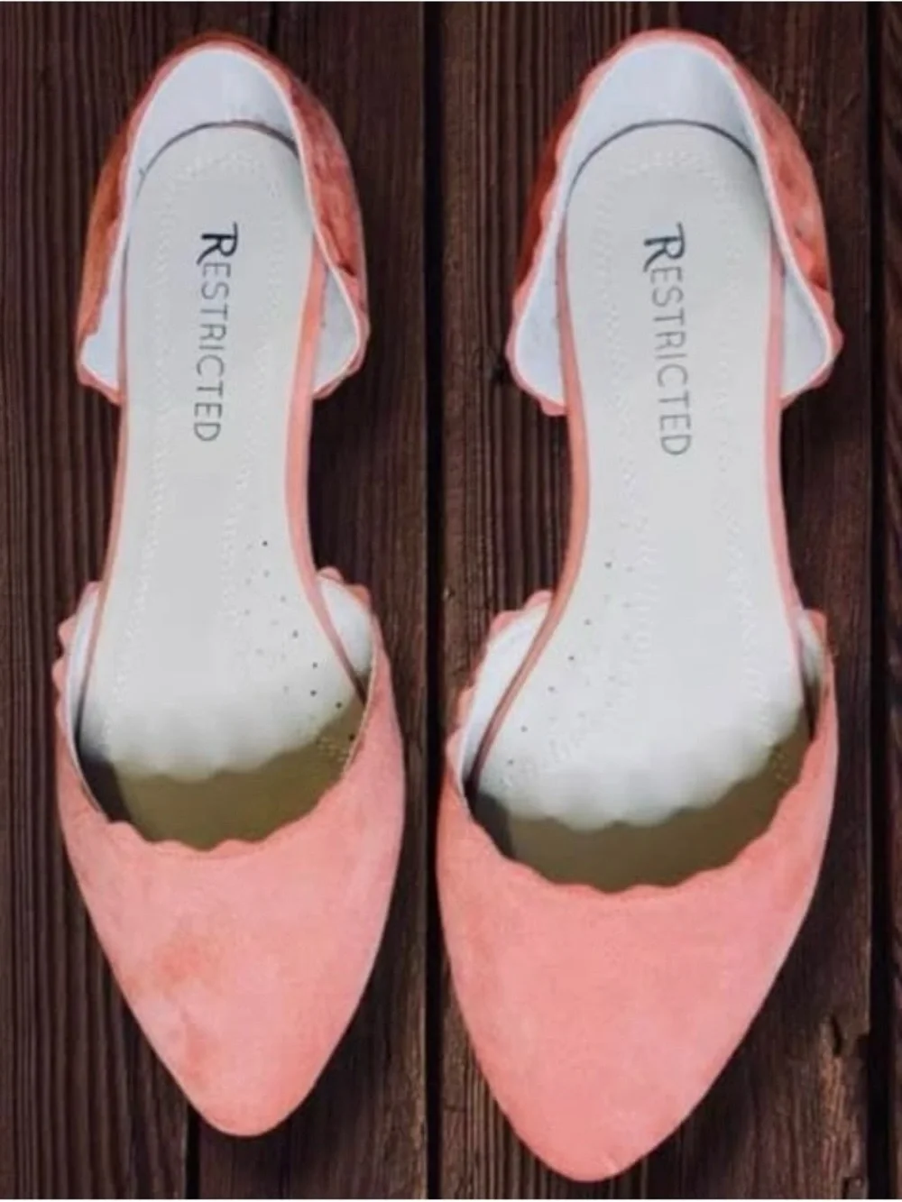 NIB Women's Pink Scalloped Slip-On Flats
